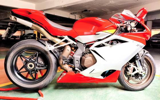 MV AGUSTA F4 